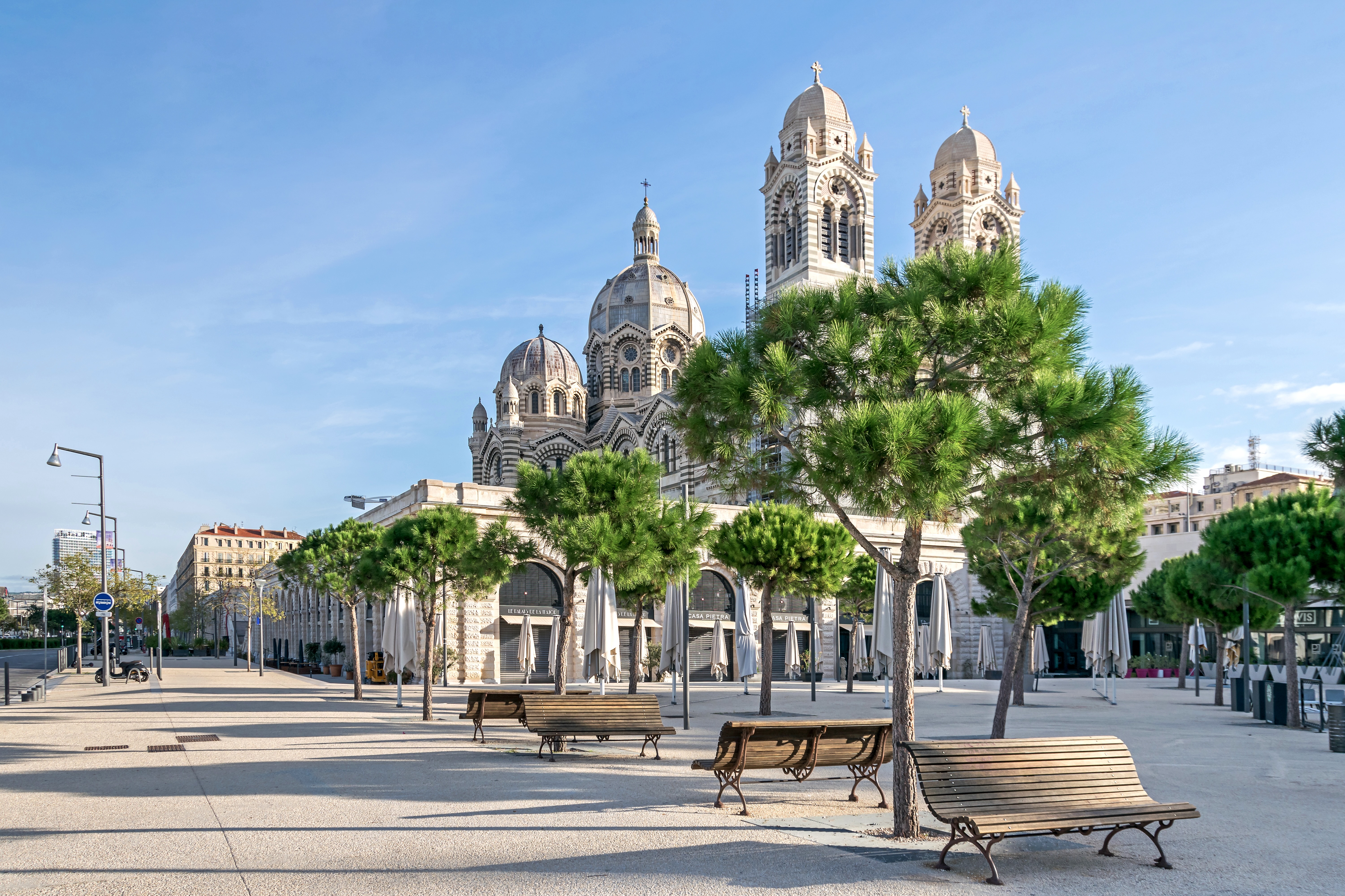 Die Cathédrale de la Major direkt beim Fährterminal La Major, deinem Startpunkt nach Tunis.