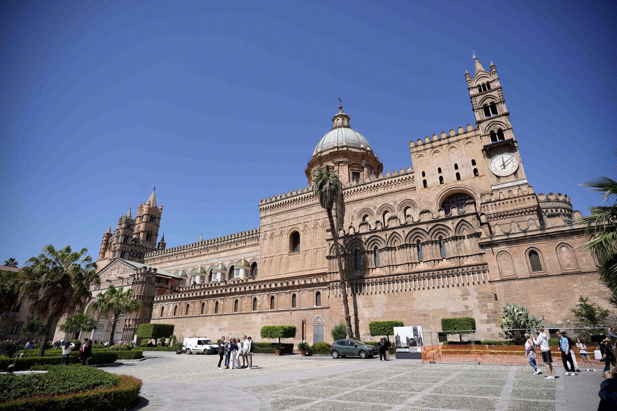 Die Kathedrale von Palermo - dein Schiff macht auf dem Weg nach Tunis hier Zwischenstopp.